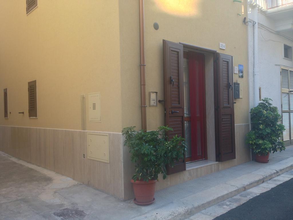 Via Roma 224 Hotel Polignano a Mare Buitenkant foto